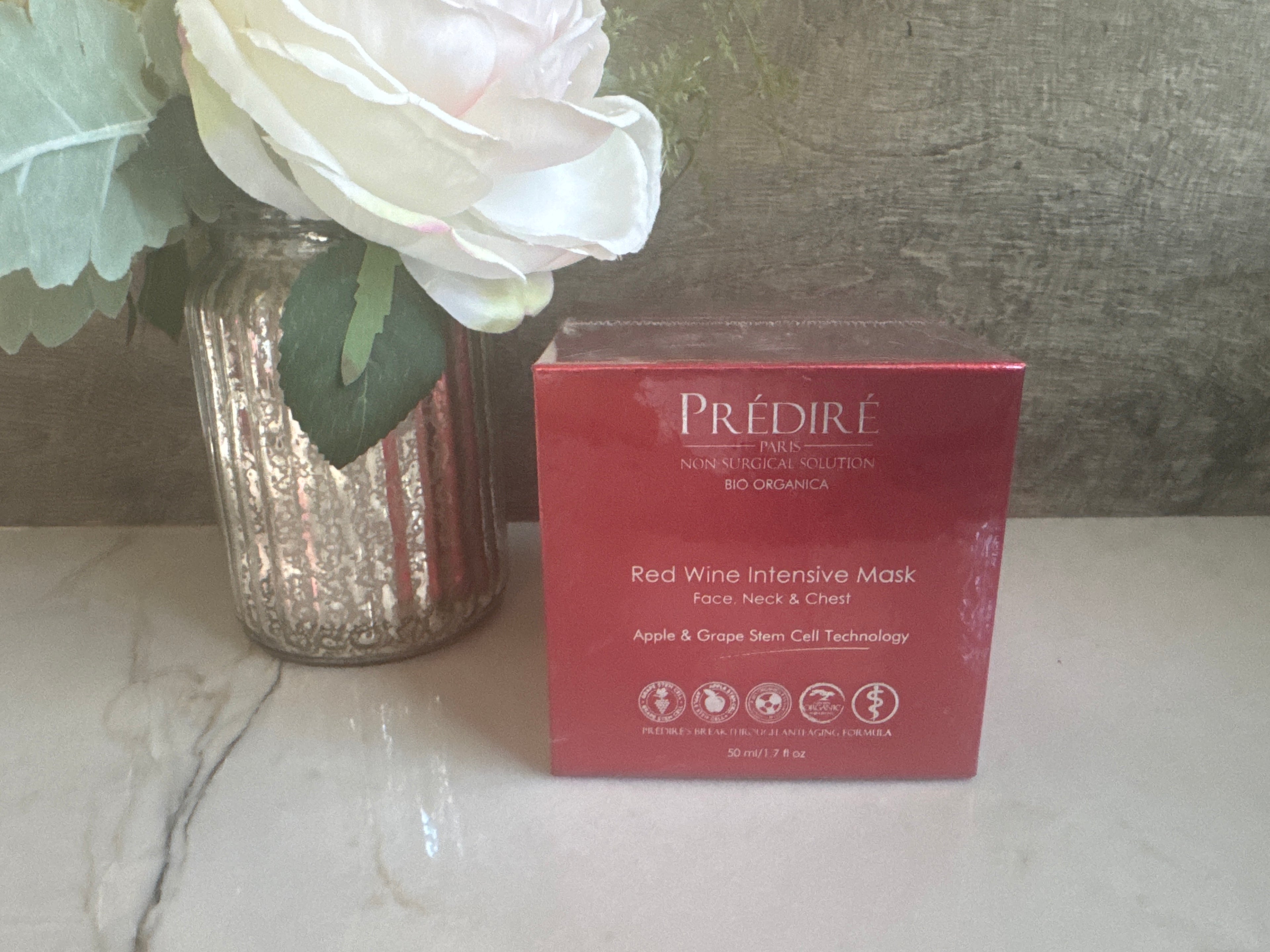 Red Wine Intensive Face, Neck & Chest mask