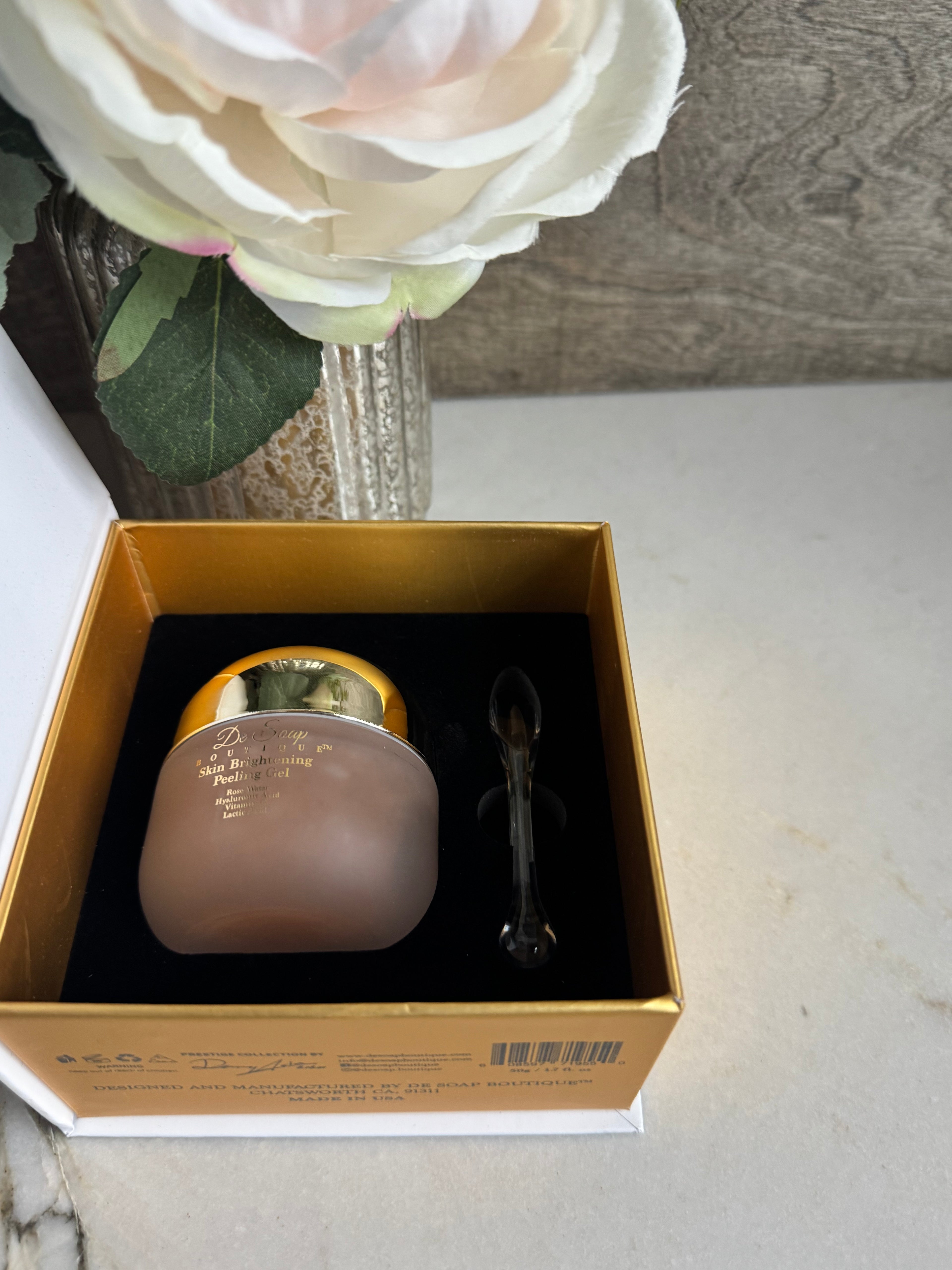 Boutique Skin Brightening Peeling Gel by De Soap Boutique