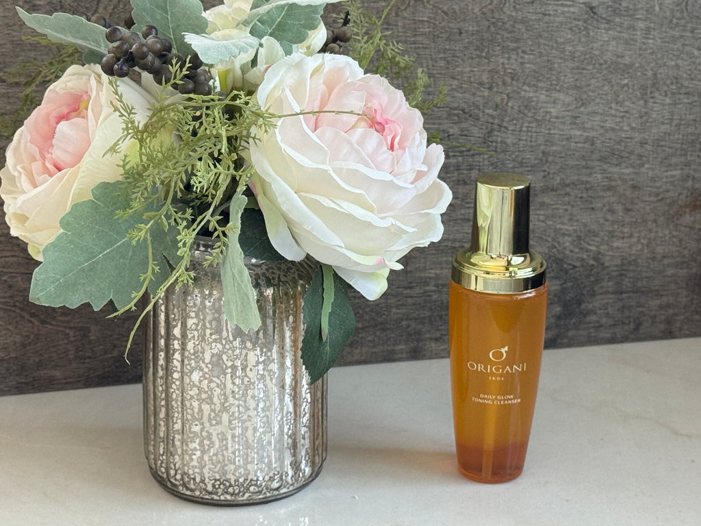 Daily Glow Toning Facial cleanserby Origani Erda