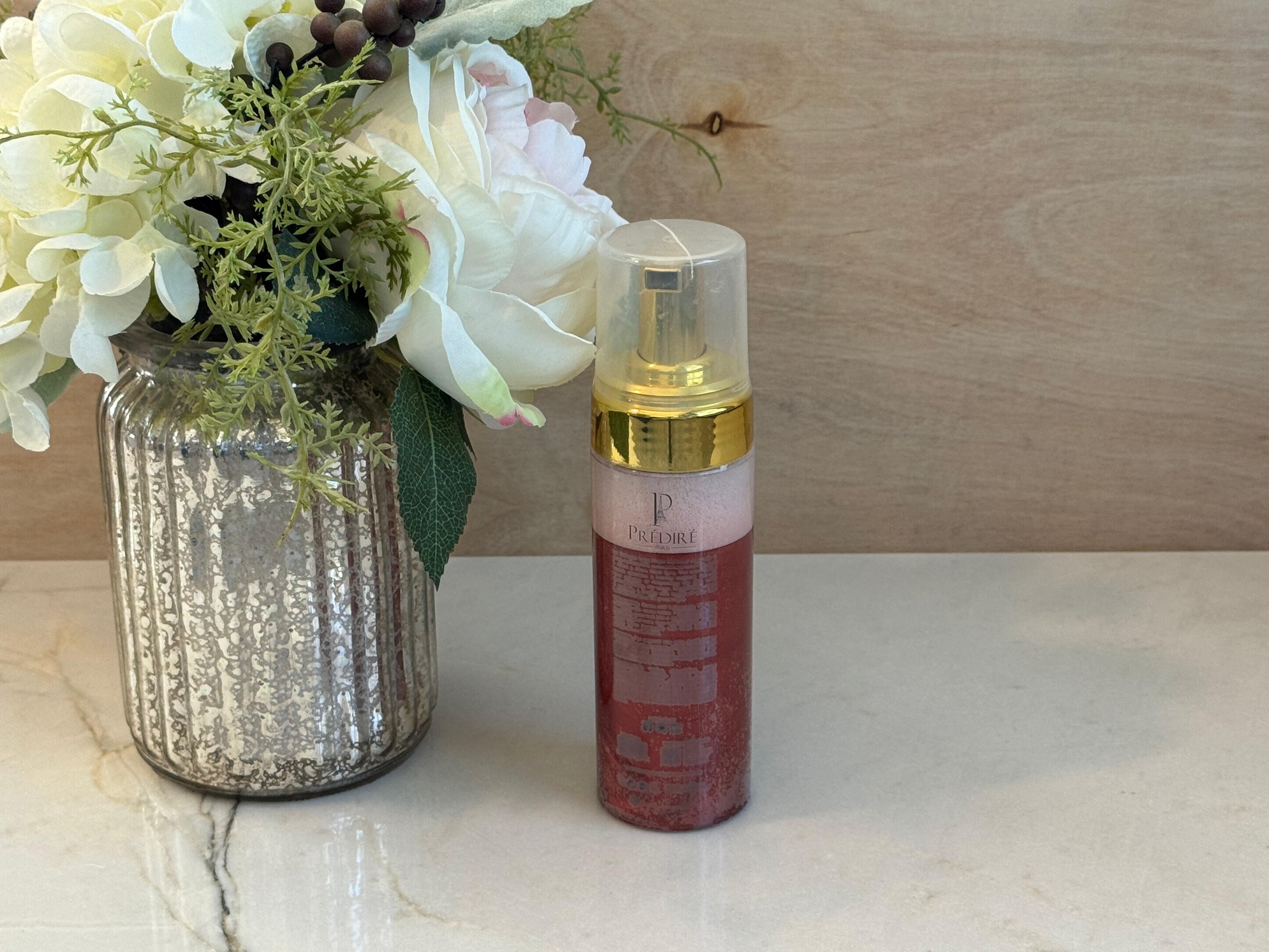 Hydrating Red Lava Foam Facial Facial cleanser with Collagen and Stem Cell Technology